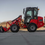 H&R Hoflader 2210 mit Kabine Seitenansicht